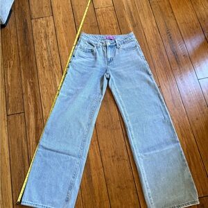 Edikted Light Blue straight/wide Jeans